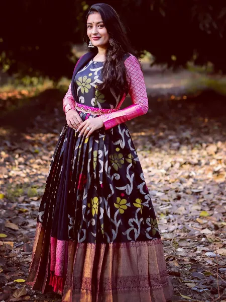 Black Heavy Banarasi Silk Wedding Gown With Zari Weaving and Dupatta