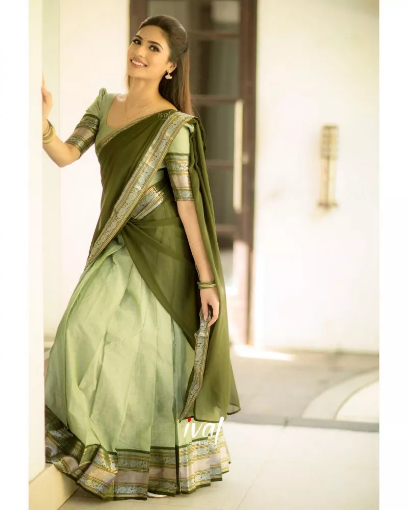 40 Elegant Half Saree Lehenga Designs For The South Indian Brides! | Half saree  designs, Half saree lehenga, Lehenga saree design