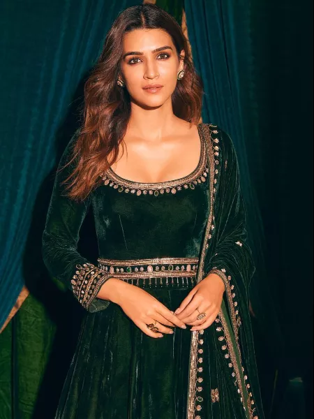 Kriti Sanon Bollywood Gown in Velvet With Embroidery Work and Dupatta Bollywood Party Wear Gown