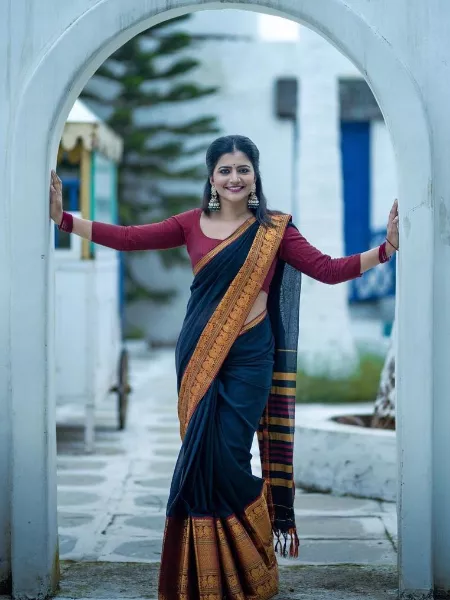 Black Color Aura Silk Saree With Contrast Pallu and Blouse Indian Bridesmaid Saree