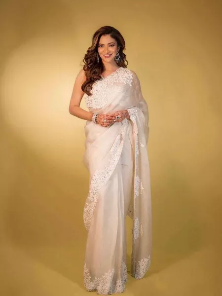 Ridhima Pandit Bollywood Saree in Organza With Embroidery Work and Blouse
