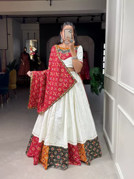 White Navratri Chaniya Choli With Traditional Print and Mirror Work Readymade Lehenga Choli