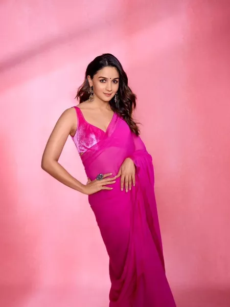 Alia Bhatt Saree in Pink Georgette With Velvet Blouse Bollywood Saree