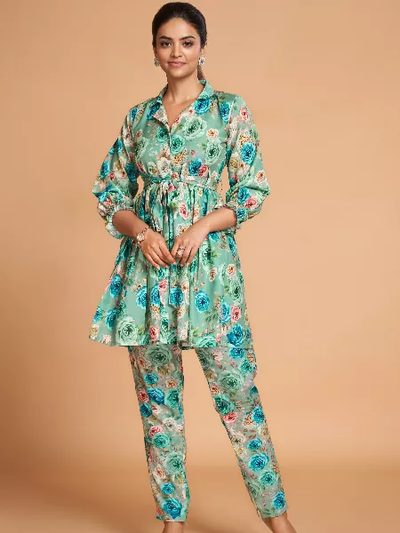 Sea Green Co-Ords Set With Beautiful Digital Print in Rayon With v Neck