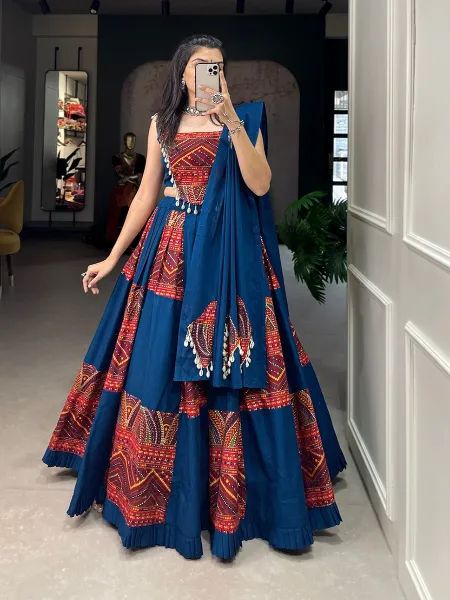 Wearing blue is lifestyle look at this beautiful blue Lehenga from our  𝙑𝙖𝙢𝙖𝙣𝙜𝙞𝙣𝙞 𝘾𝙤𝙡𝙡𝙚𝙘𝙩𝙞𝙤𝙣 . Can't describe the charm of this  piece in… | Instagram