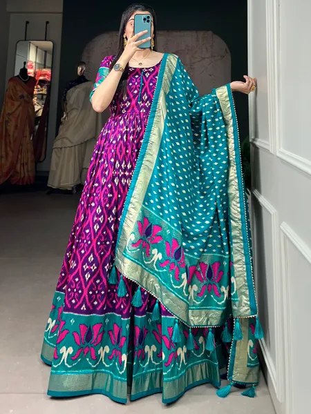 Pants, Lehenga And Dresses, Pastel Purple Can Be Found Everywhere In Alia  Bhatt's Closet | IWMBuzz