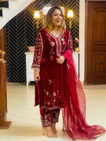 Silk Embroidered Maroon Party Wear Suit 2022 (Unstitched) (CHI-562) Price  in Pakistan - View Latest Collection of Clothing